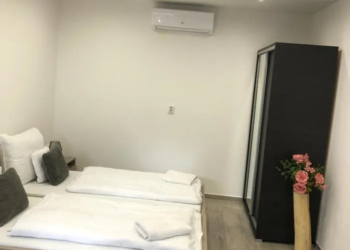 Csodaszarvas Vendeghaz Guest house Nyiradony-Tamasipuszta